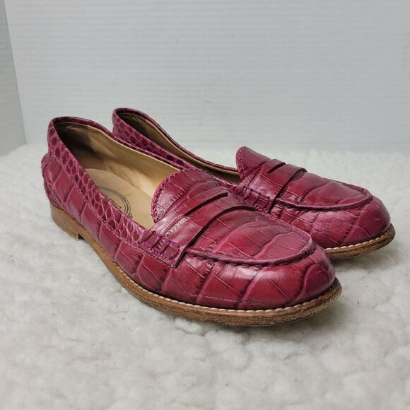 Tod's Cocrodile Leather  Womens Penny Loafers Size 7 Purple Slip On Shoes - Picture 1 of 12